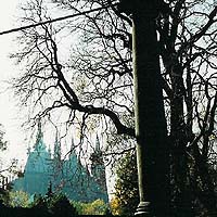 13 Royal Gardens & Stag Moat
