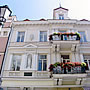 Signatories' House