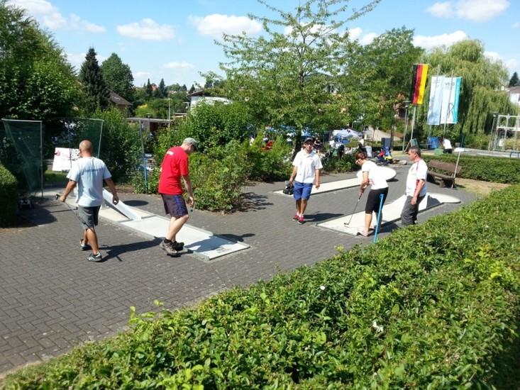Miniature golf