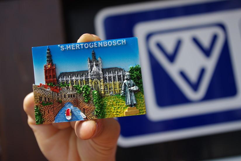 's-Hertogenbosch or Den Bosch?