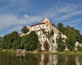 Tyniec Abbey: Kraków's Cliffside Monastery