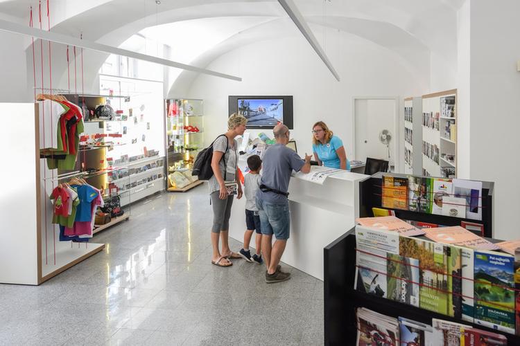 Slovenian Tourist Information Centre (STIC)