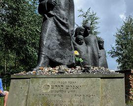 Janusz Korczak Monument