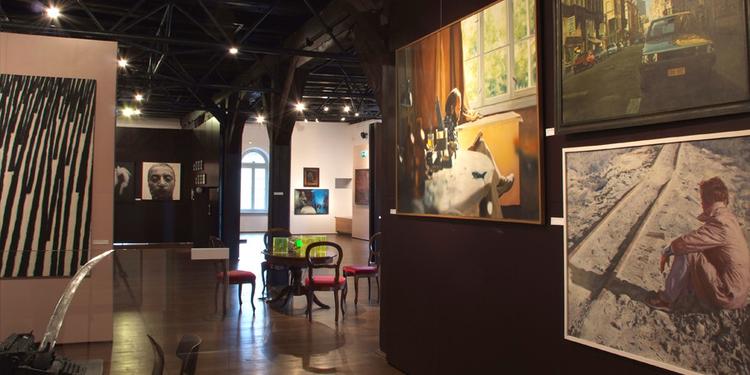 Modern Art Gallery