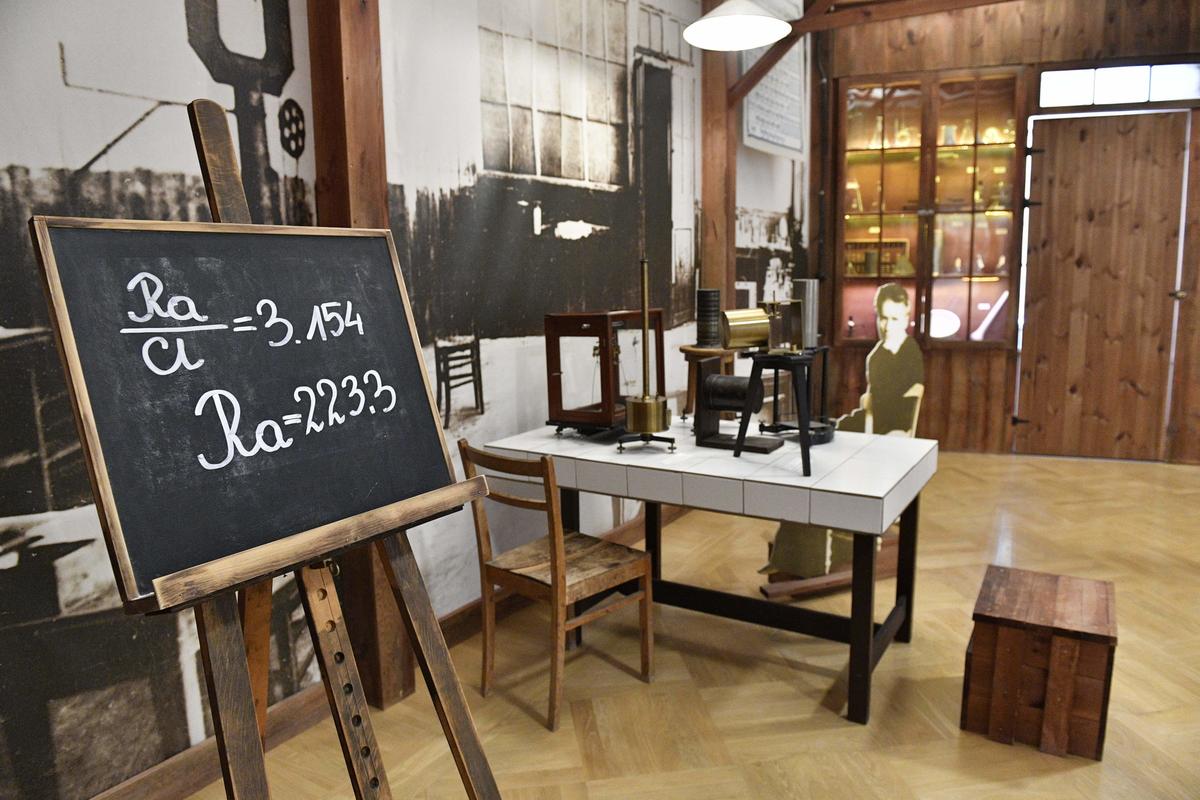 Gallery image