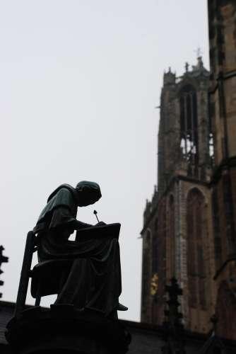 De Schrijvende Monnik