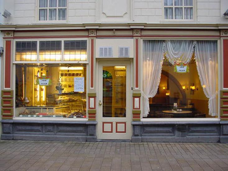 Gallery image