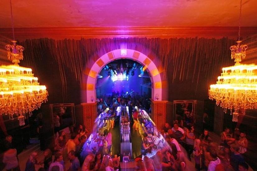 Club Illusion
