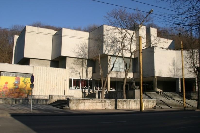 Gallery image