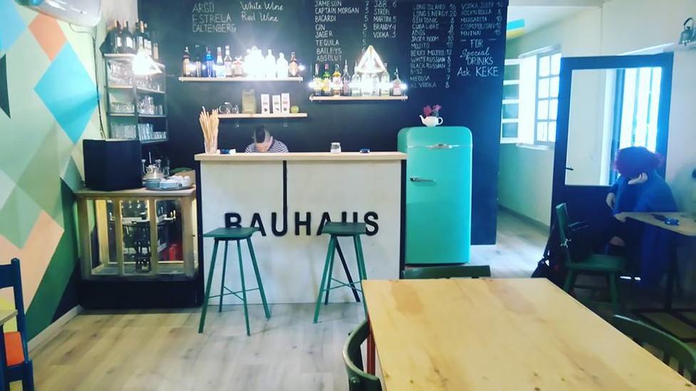 Bauhaus Bar