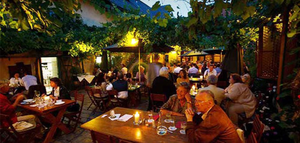 Beethovenhaus Heuriger Mayer am Pfarrplatz