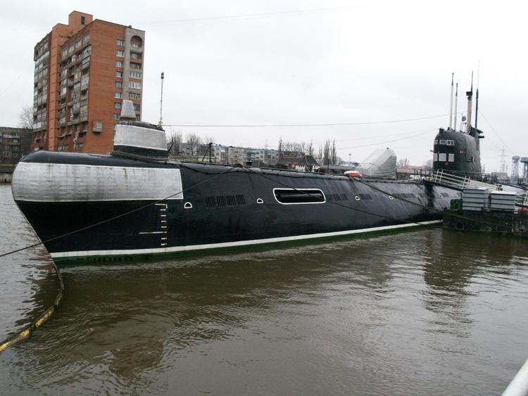 World Ocean Museum (B413 Submarine)