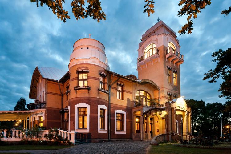 Villa Ammende Restaurant & Hotel