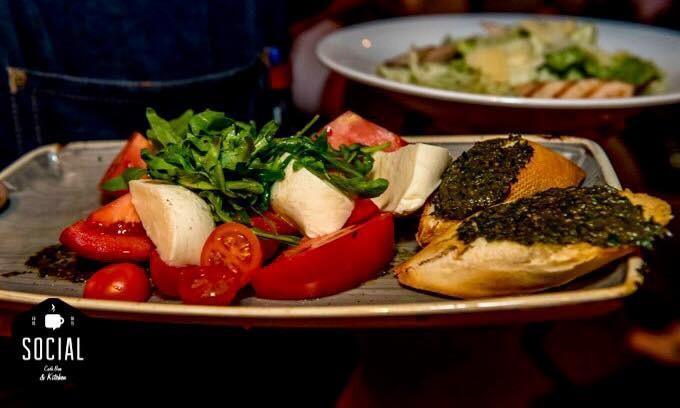 Social Cafe & Kitchen Bar