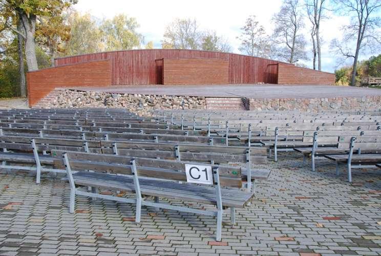 New Sigulda Castle and medieval castle ruins