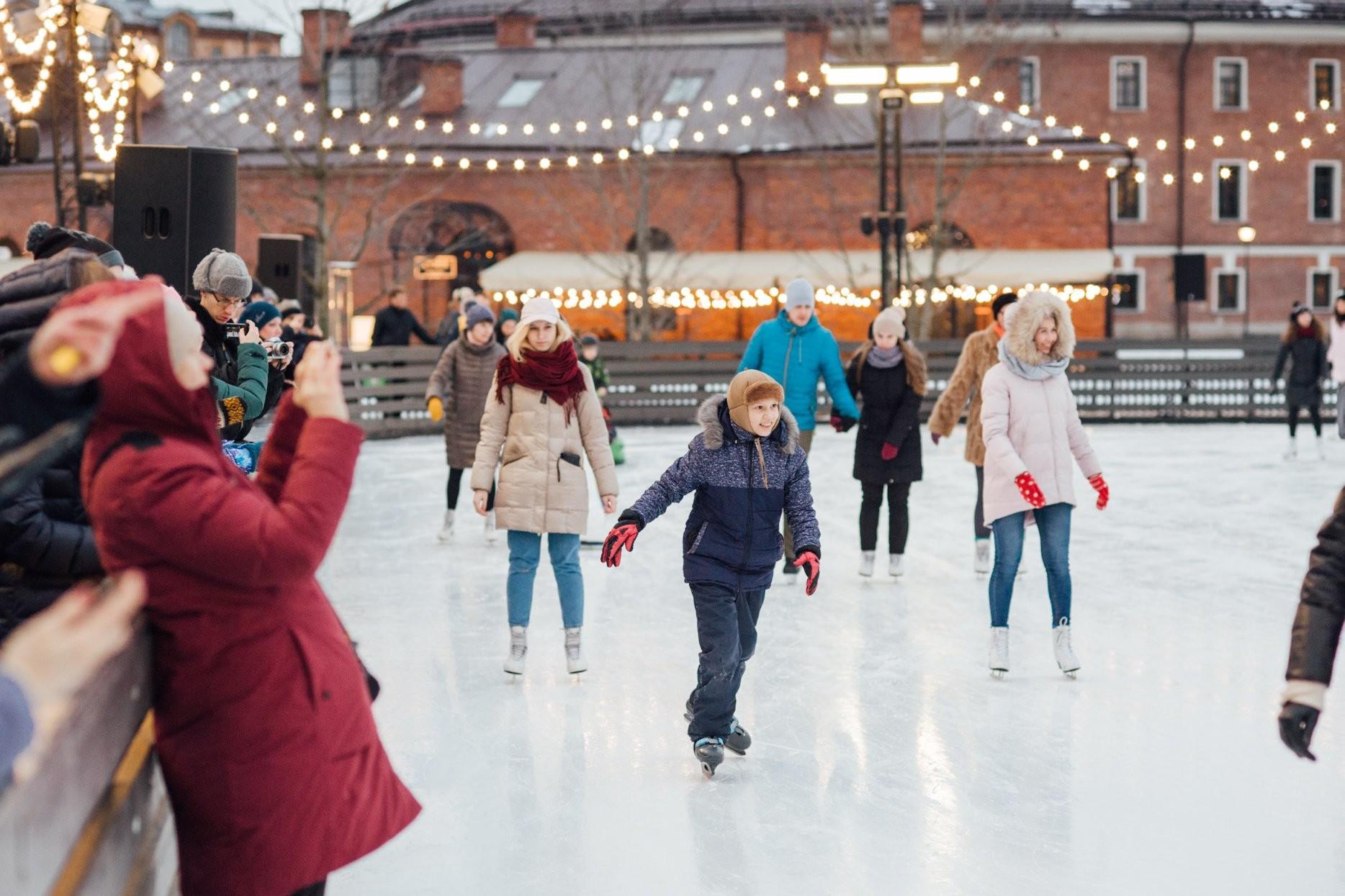 Каток на Новой Голландии