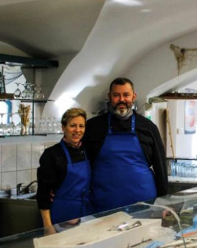 Delfin Fishmonger's shop and restaurant