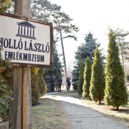 László Holló Museum