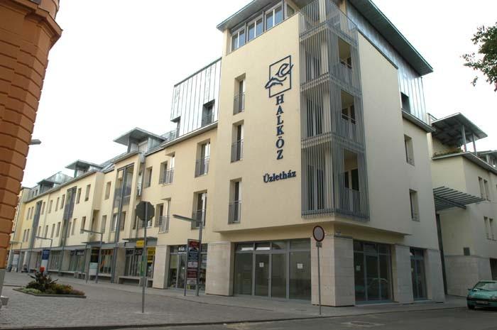 Halköz Shopping Centre