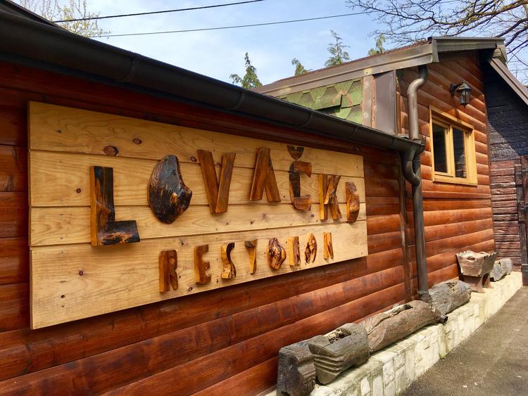 Lovački Bar