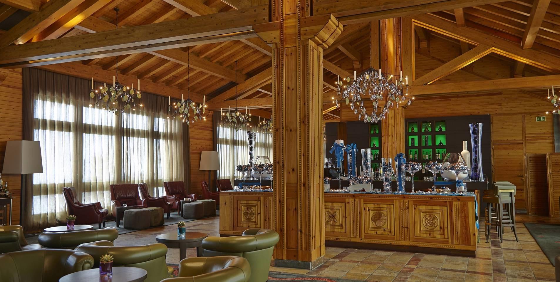 Glass Bar 1850