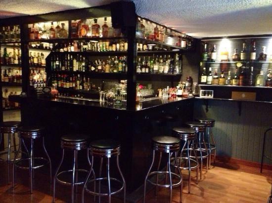 Old Fashioned - Gin Tonic & Cocktail Bar