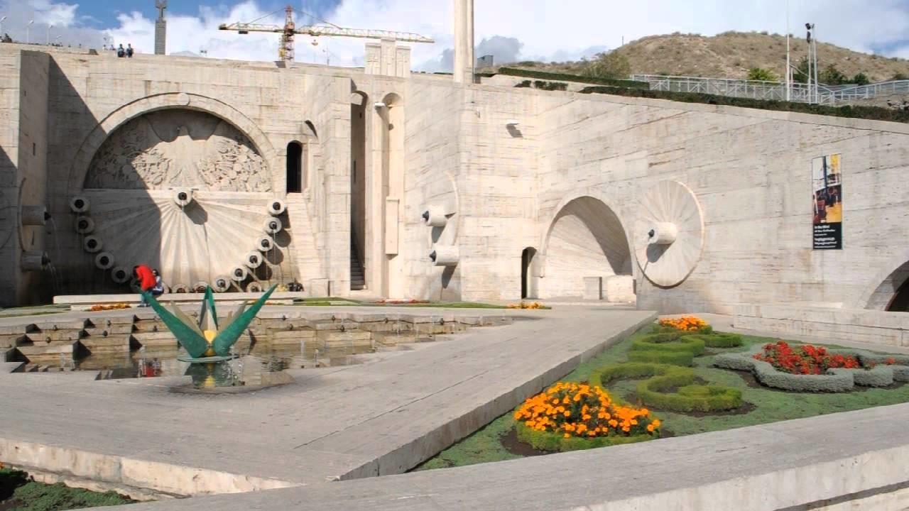 Cafesijan Center for the Arts