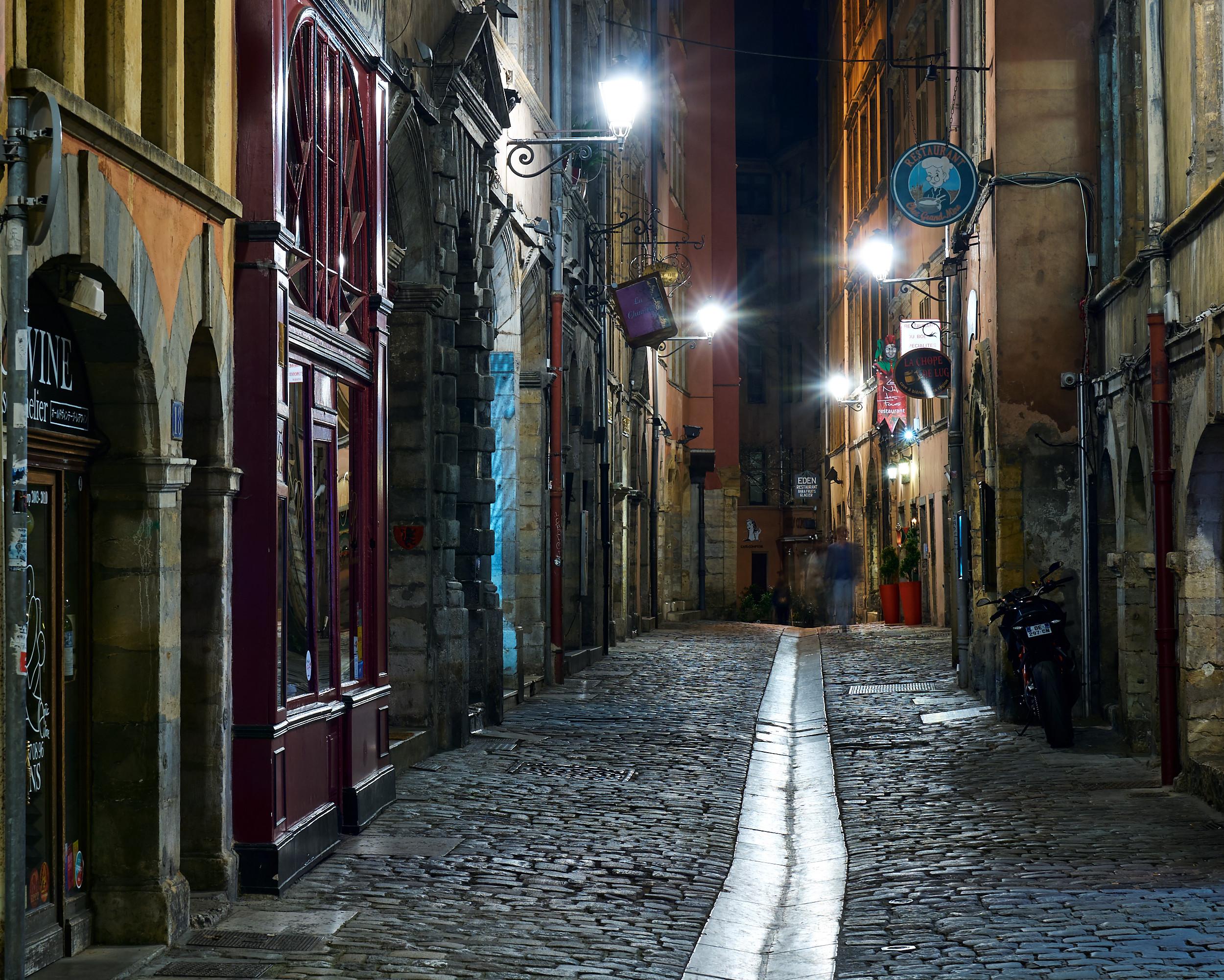 Grenoble Day Trips: Things to do in Lyon