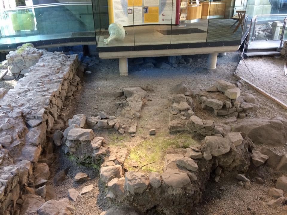 The Hall of the Red Earl