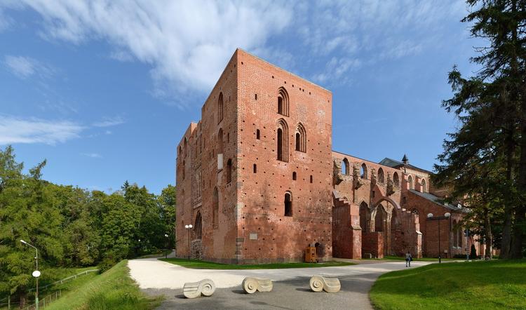 Cathedral ruins