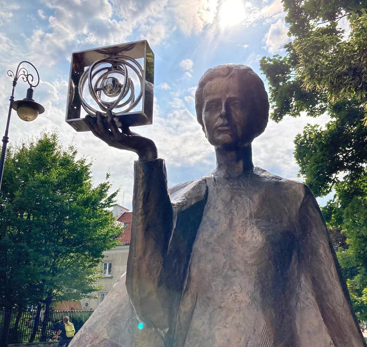 Maria Skłodowska-Curie Monument
