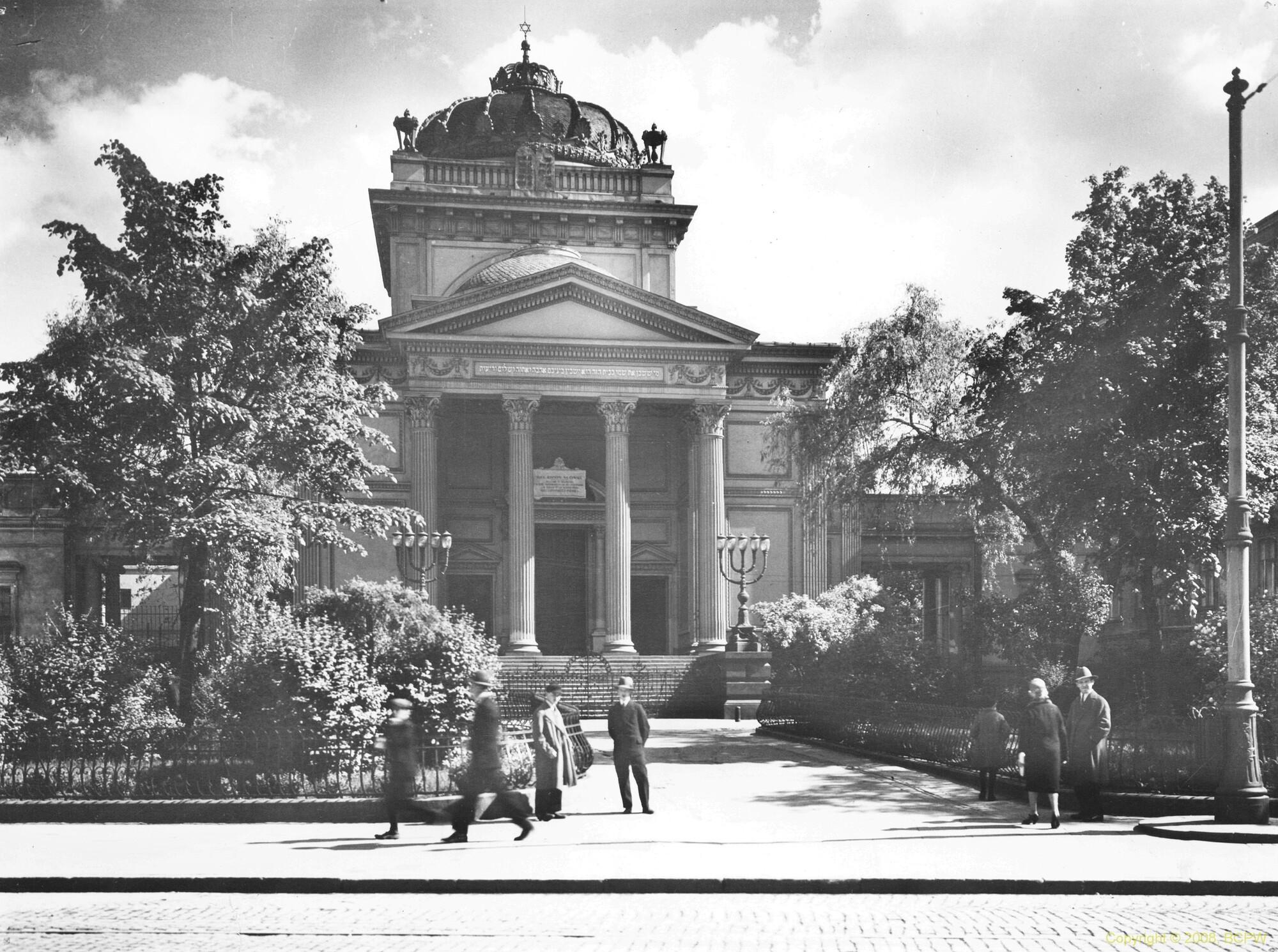 Unimaginable. The Void after the Great Synagogues